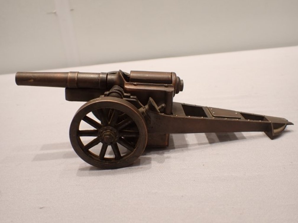 Miniature replica Diecast Cannon Table Lighter