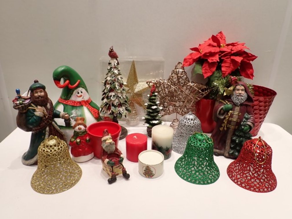 Festive Winter Themed Holiday Decorations