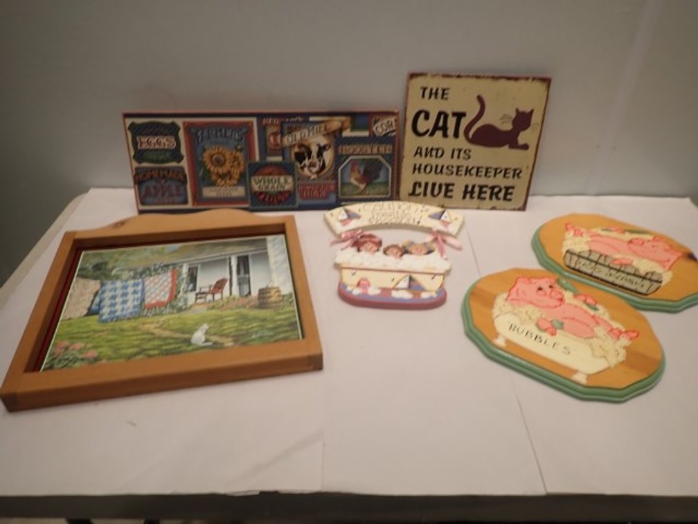 Country-Style Decorative Items