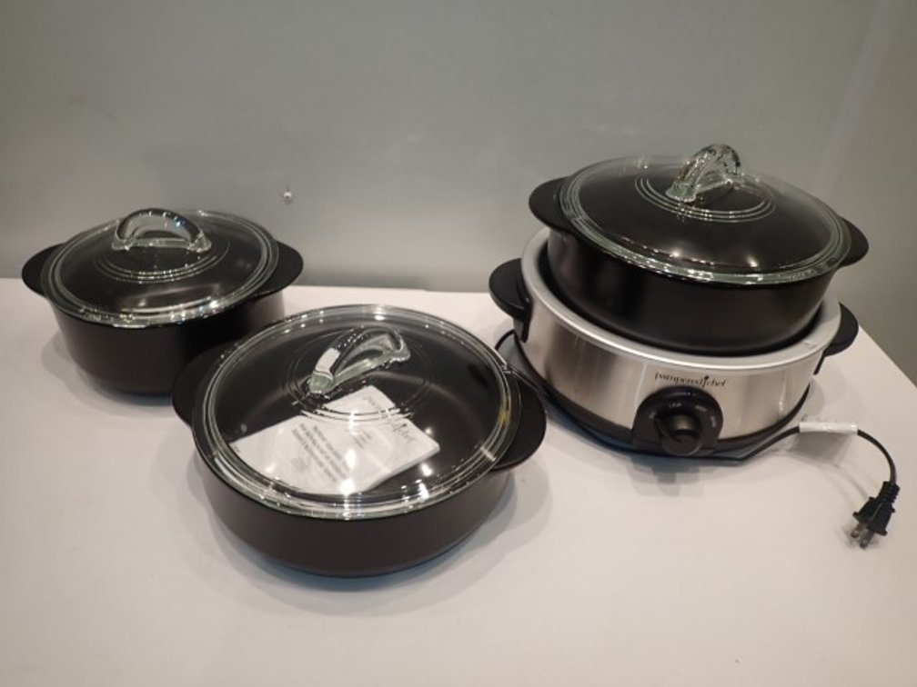 Pampered Chef Rockcrok Pots and Slow Cooker