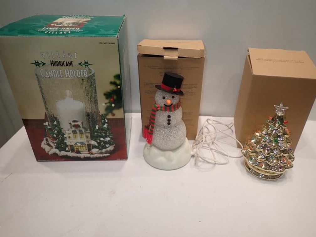 Village, Tree & Snowman