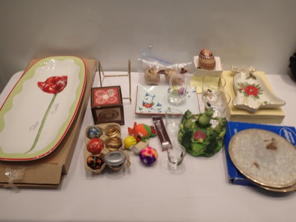 Seasonal Collectibles +