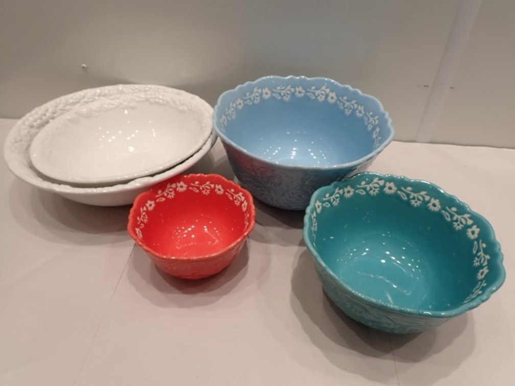 *NEW* Bowls