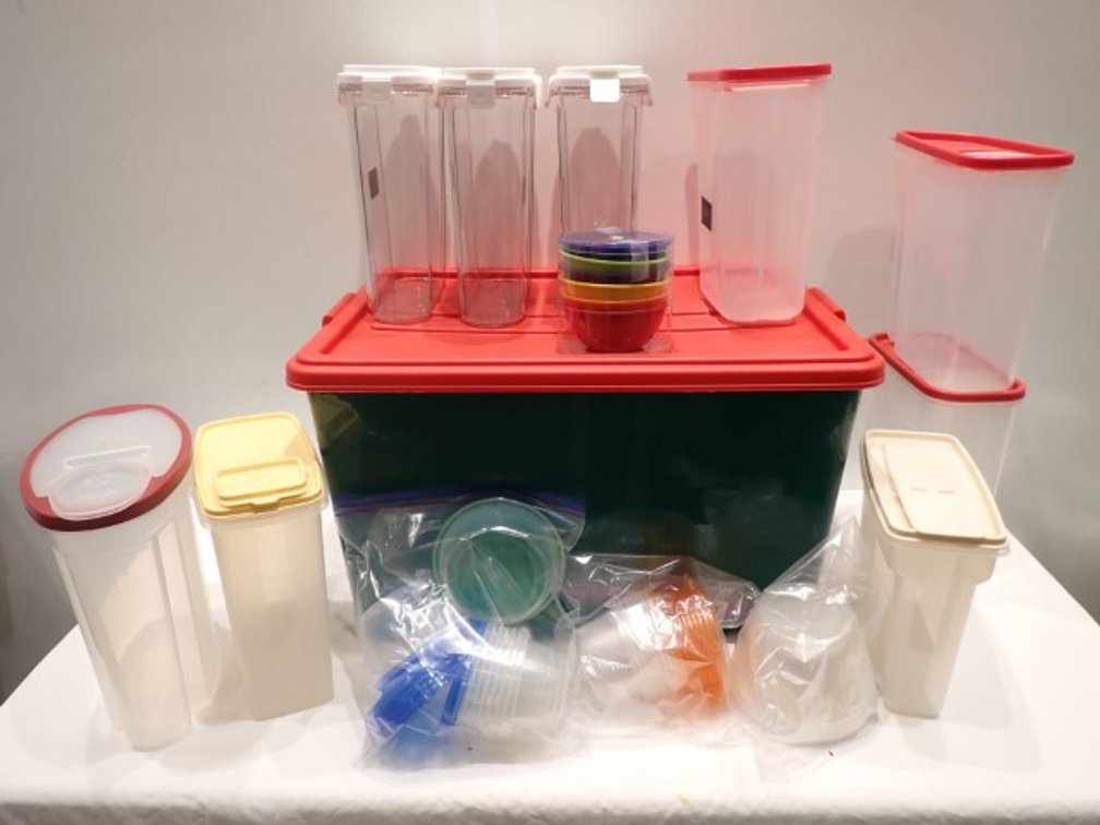 Assorted Rubbermaid Food Storage and Tote