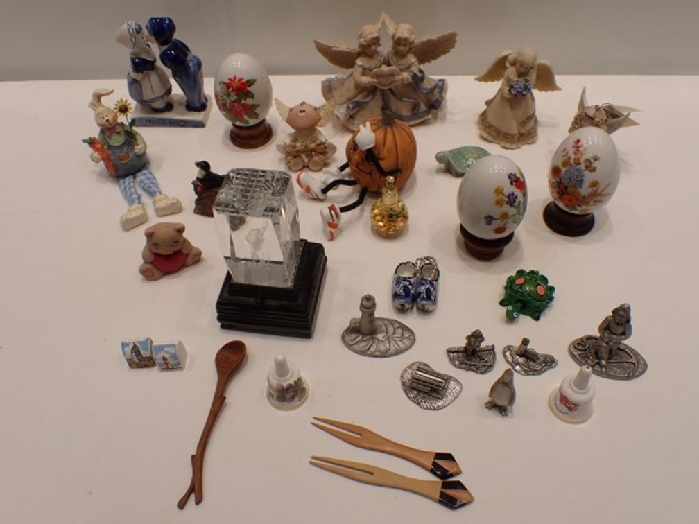 Lot of Curiosities