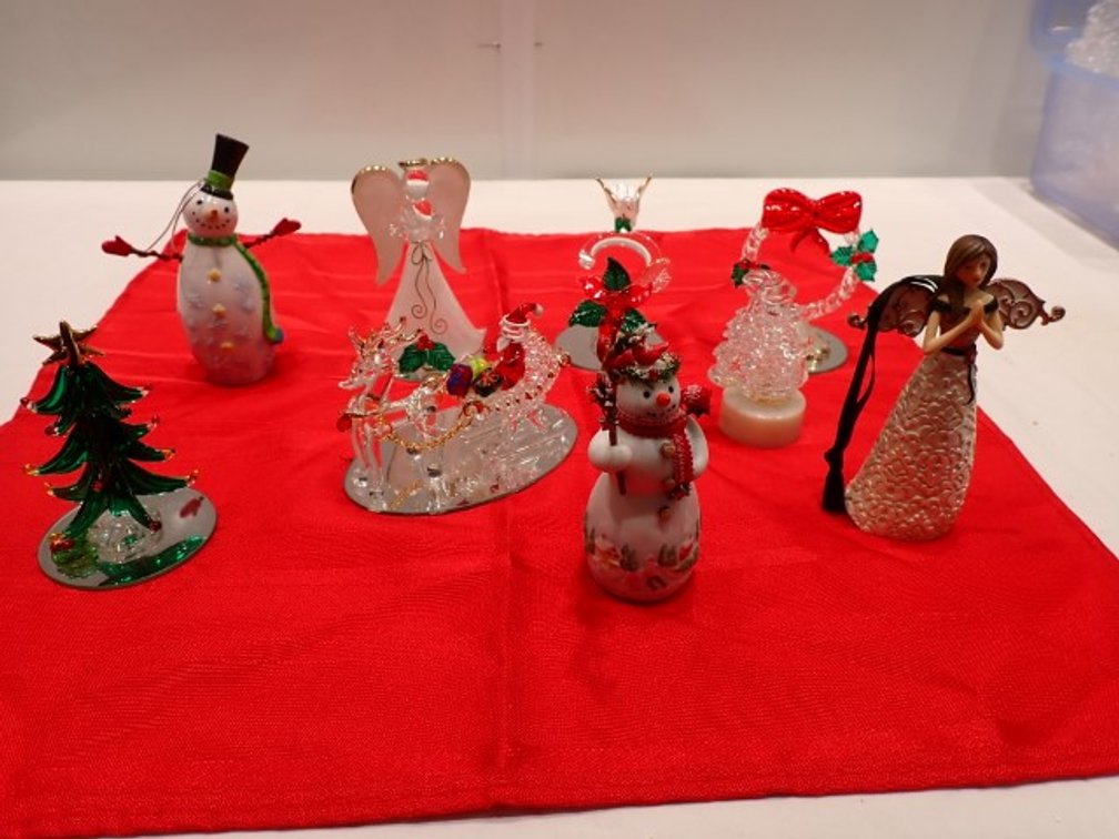 Hand-Blown Glass & Crystal Christmas Figurines+