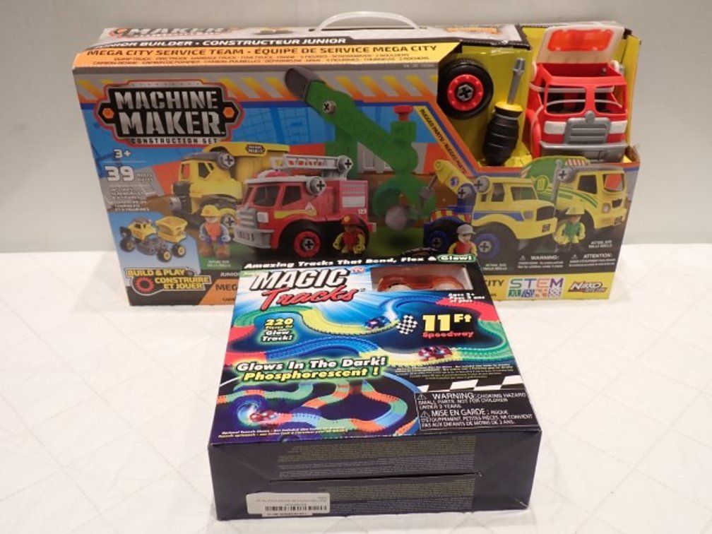 NEW Magic Tricks & Machine Maker Toys