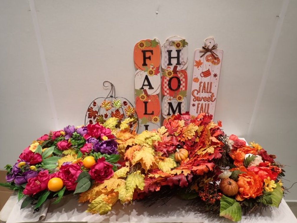 Fall Wreaths and Decor
