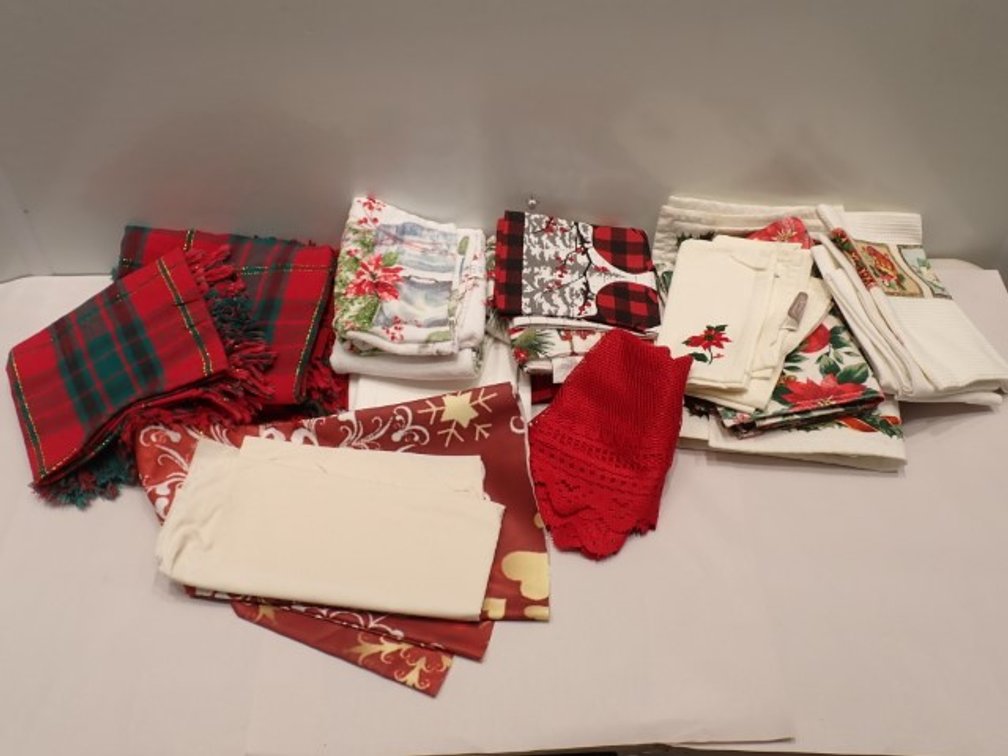 Christmas Placemats, Napkins, Tea Towels and more