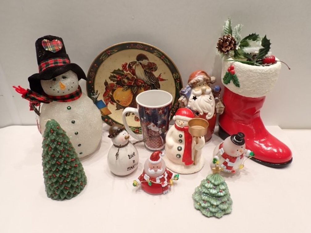 Holiday Table Decor