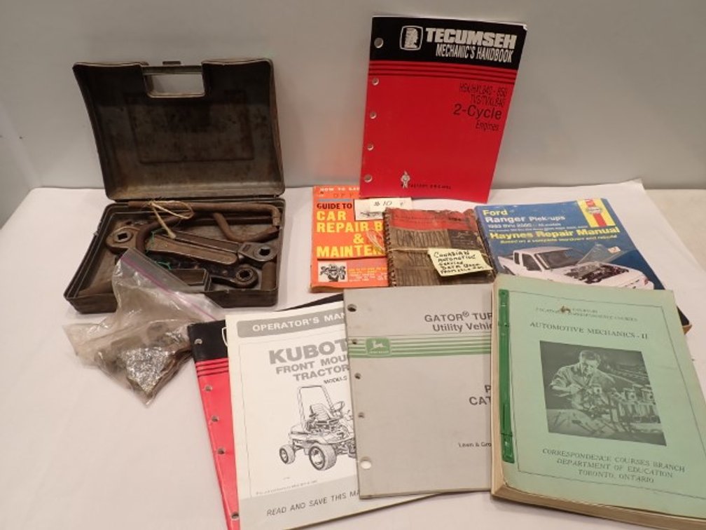 Vintage Automotive Books / Tools