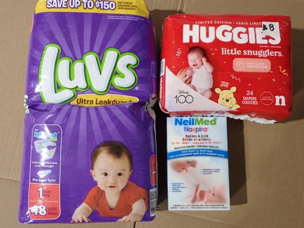 Diapers & Nasal/Oral Aspirator