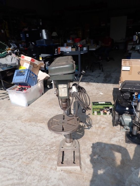 Benchstar 16 Floor Mounted Drill Press