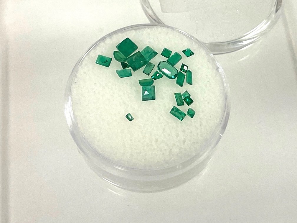 AA Quality Emeralds