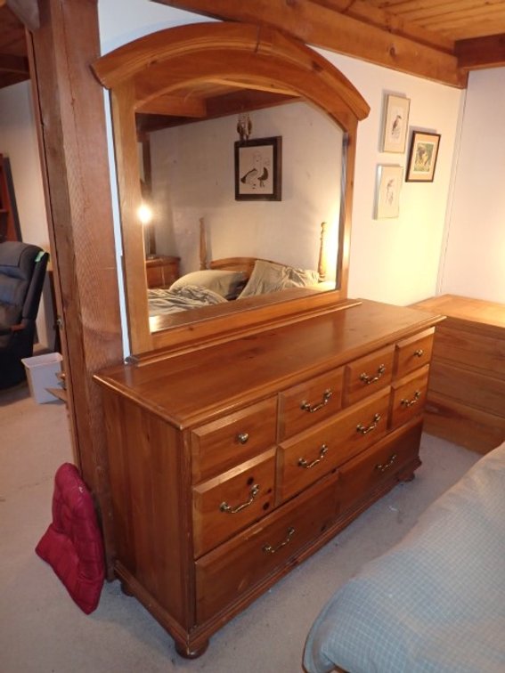 Mirror Dresser