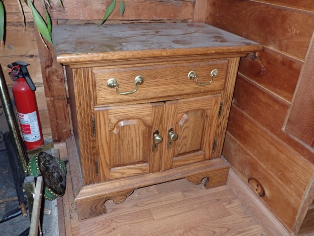 Cabinet/ Nightstand
