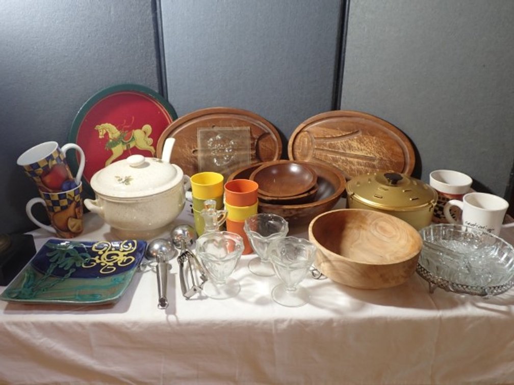 Vintage Tupperware Plus