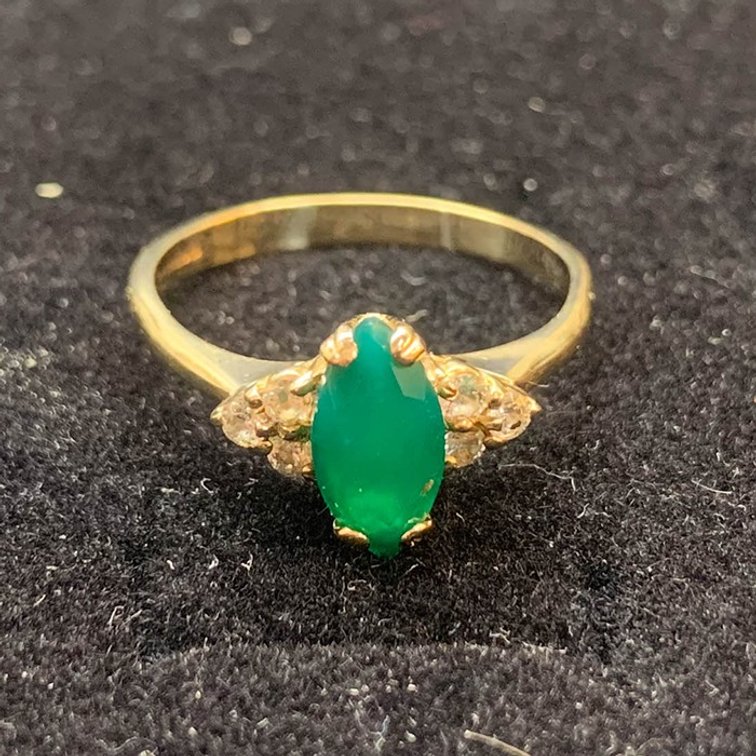 9K Gold Diamond & Emerald Ring