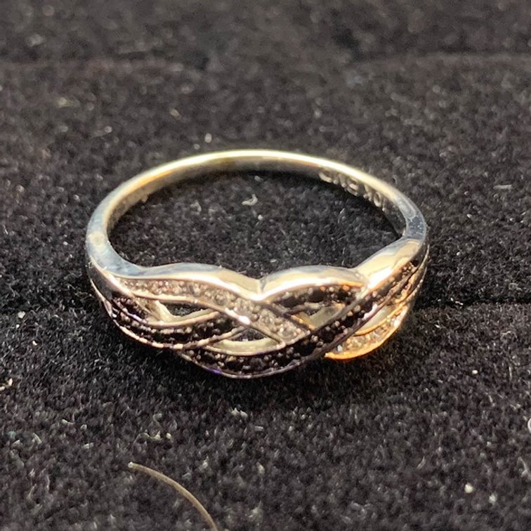 10K White Gold Diamond & Onyx Ring