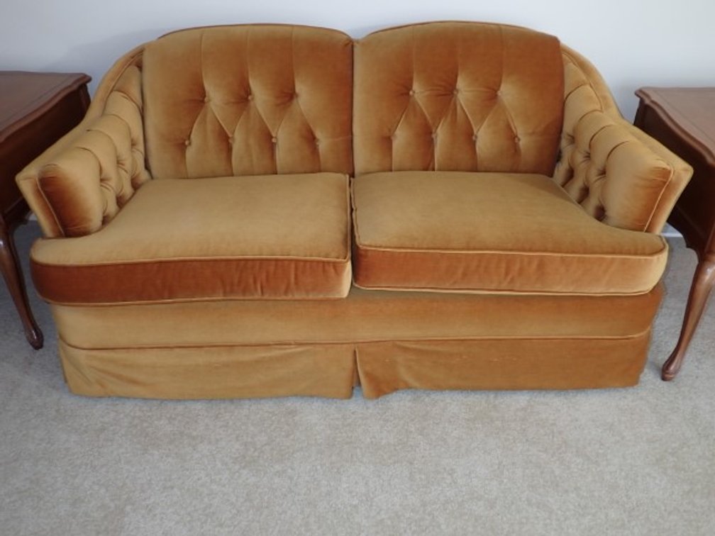 SKLAR Vintage Couch