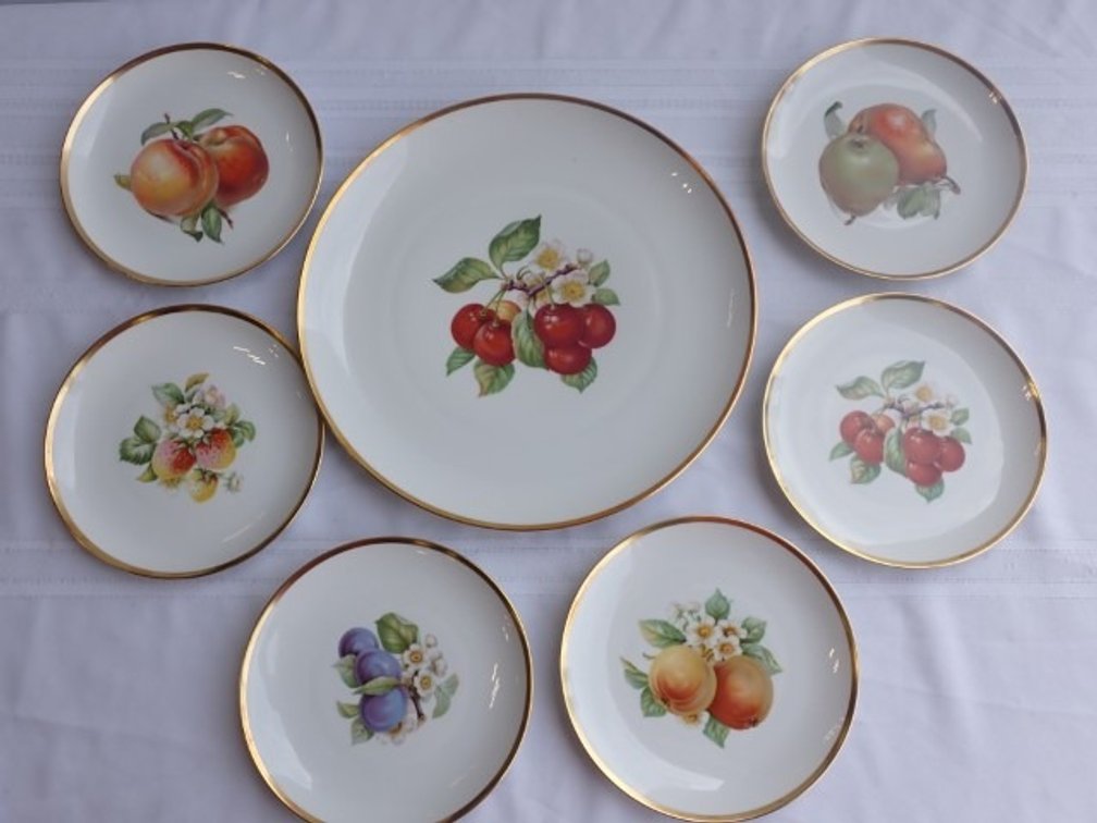 Hutschenreuther Plate Set