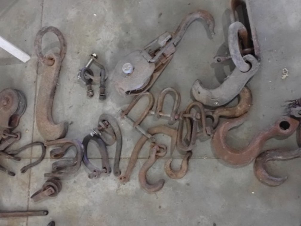 Heavy equipment hooks