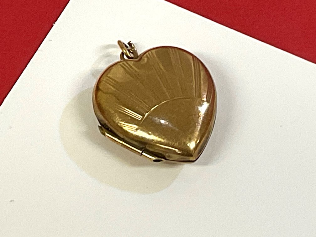 9K Antique Estate Locket