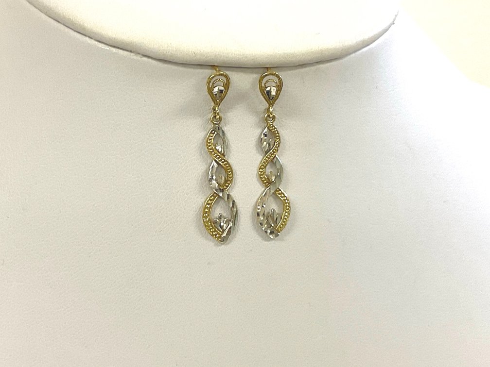 10K Gold Elegant Earrings