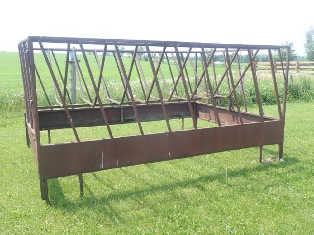 Livestock Steel Tube Hay Feeder