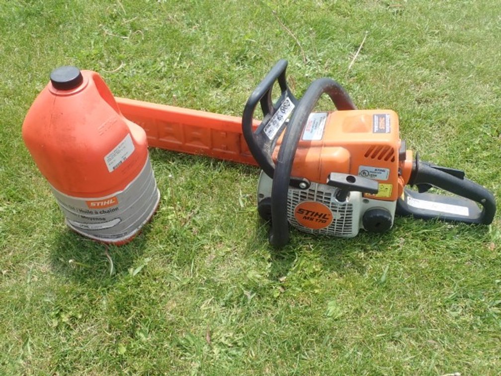 Stihl Chainsaw and Chain Oil