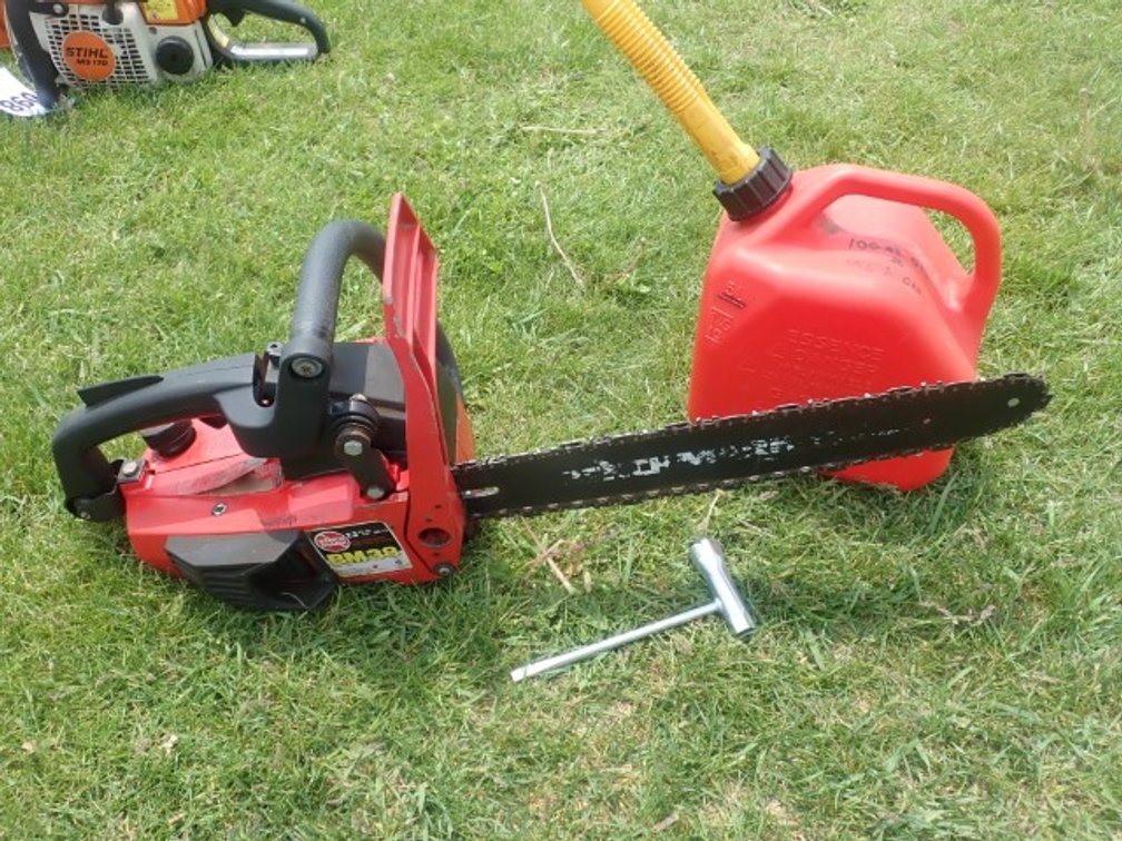Benchmark Chainsaw