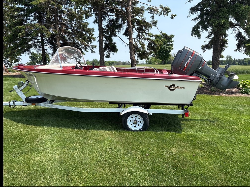 Vintage 1968 Crestliner "Simcoe" Runabout Boat & 2000 Northtrailer VIN 2MBB077131U040167