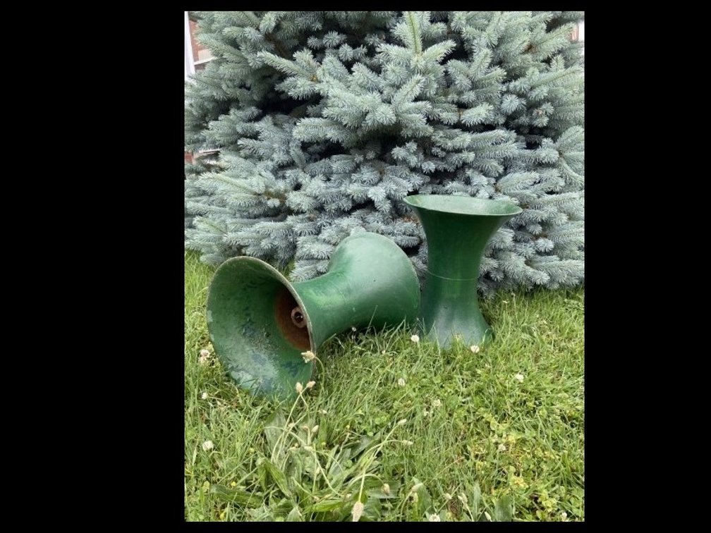 Antique Metal Turnip Planter Wheels, Set of 2