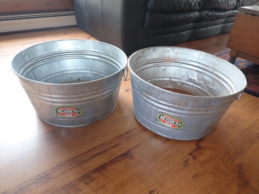 BEHRENS  11 Gal. Tubs