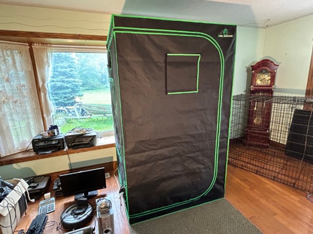 Green Architecture Grow Tent