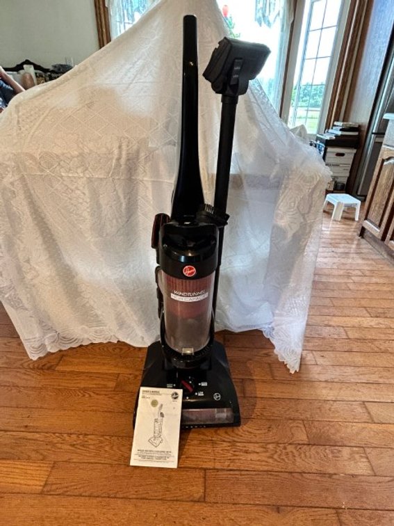 Hoover WindTunnel High Capacity Vacuum