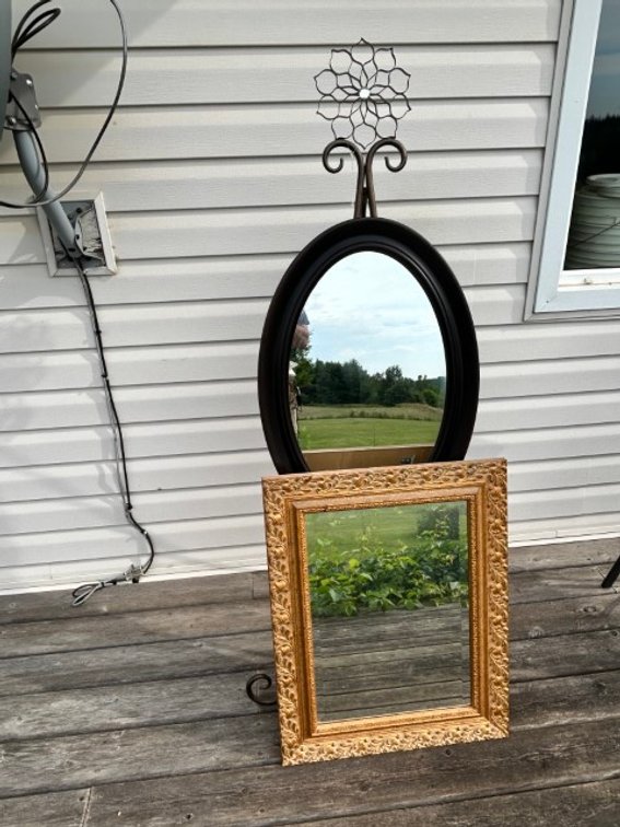 Decorative Floor Easel With Mirrors