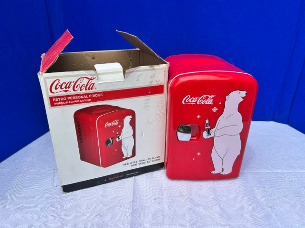 NEW Coca Cola Mini Fridge