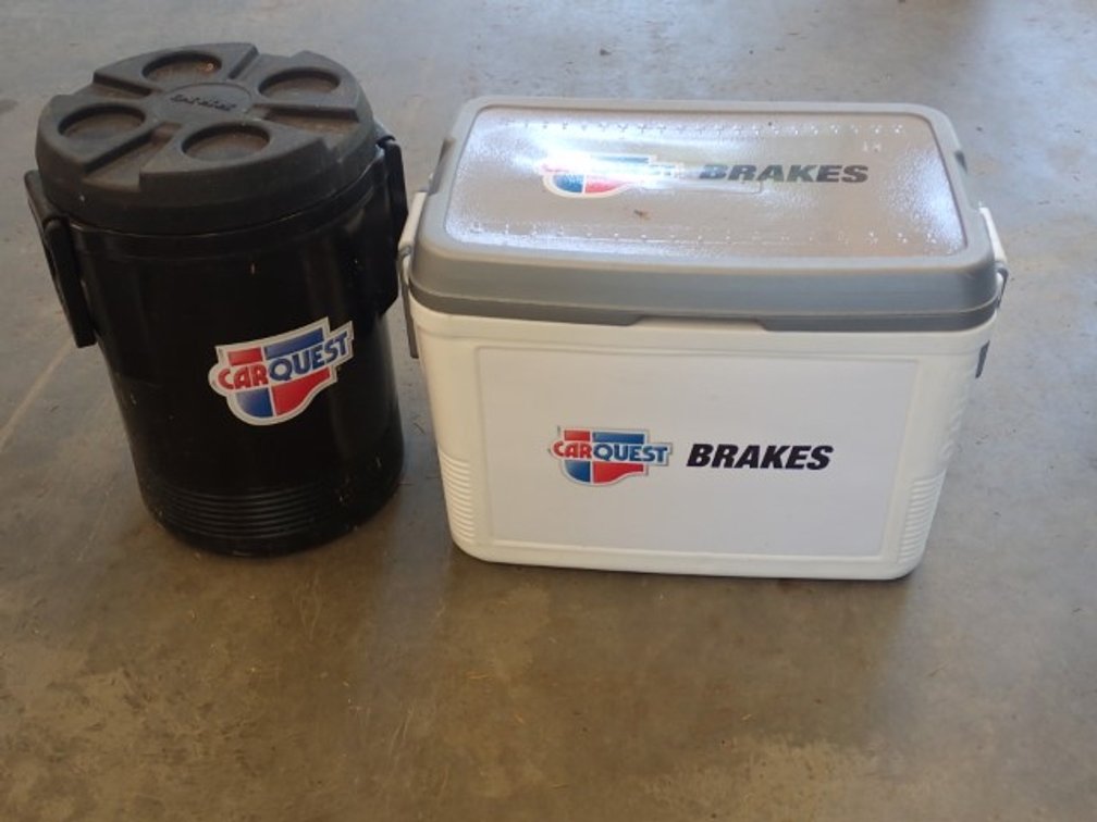 Cooler & Water Jug - Frio