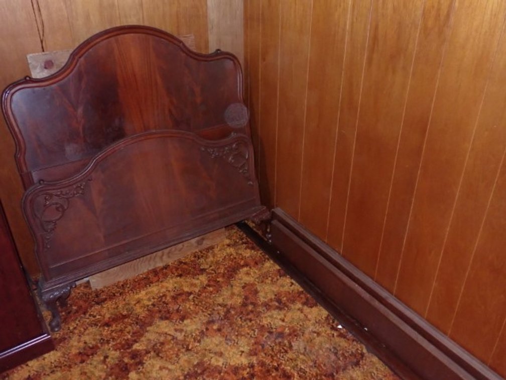 Image for Jeanette Julie Moving Auction - Kitchener