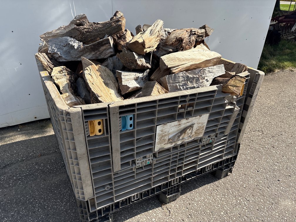 Split Firewood - 30 cu ft Tote Full