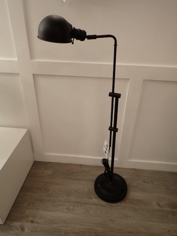 Black Floor Lamp
