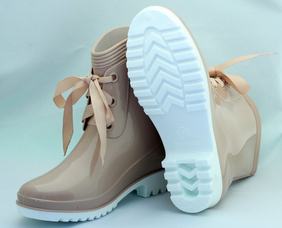 Image for COMPLETE INVENTORY - Spring Boots Auction - Guelph