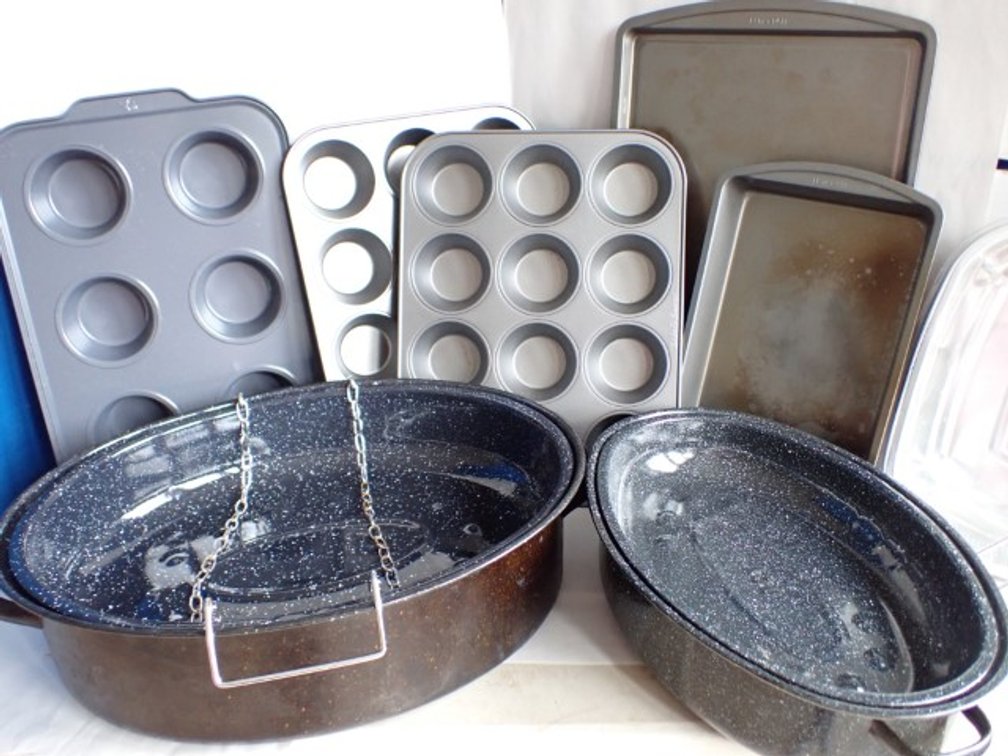 Roasting Pans & More