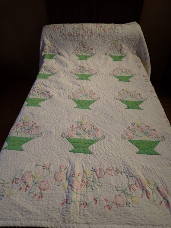 Floral Basket Quilt