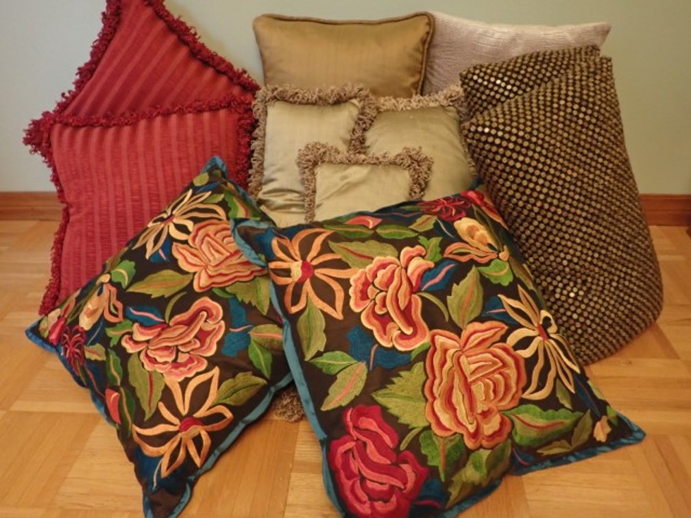 Collection of Accents Pillows