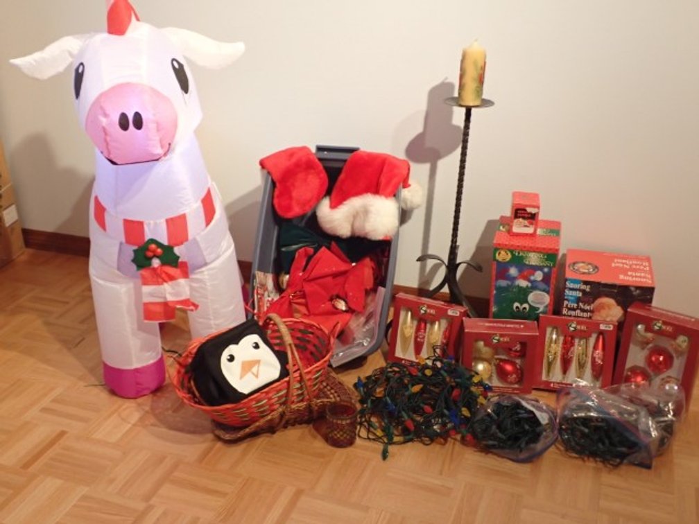 Christmas Inflatable Unicorn & More