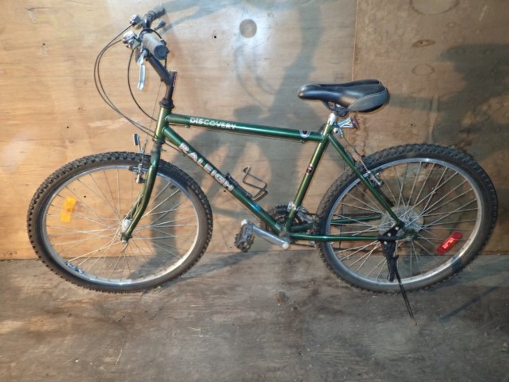 Raleigh Discovery Mountain Bike