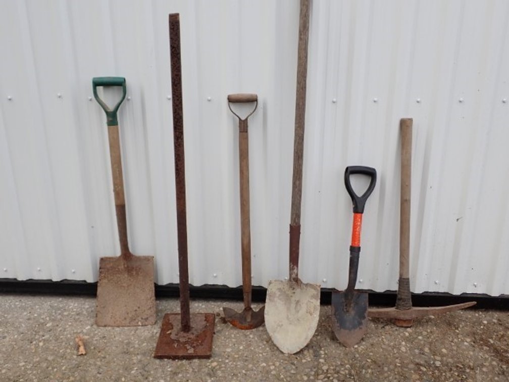 Garden & Digging Tools