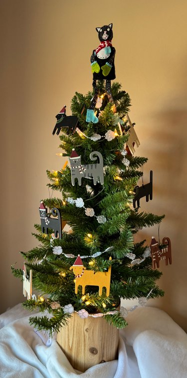 3' Lit  Pet Theme Tree